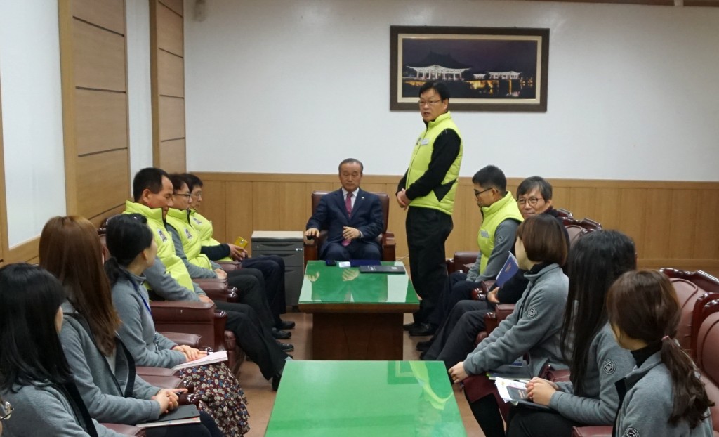 최양식 경주시장, 시설관리공단 직원과의 대화에서 친절과 청렴 강조 (2)