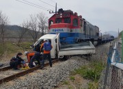 20180409 경주소방서, 열차와 1톤 트럭 추돌사고 인명구조 나서