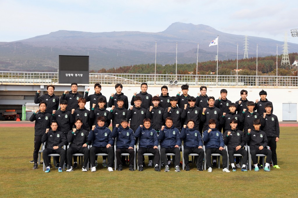 사진. 경주한수원 남자축구단 단체사진