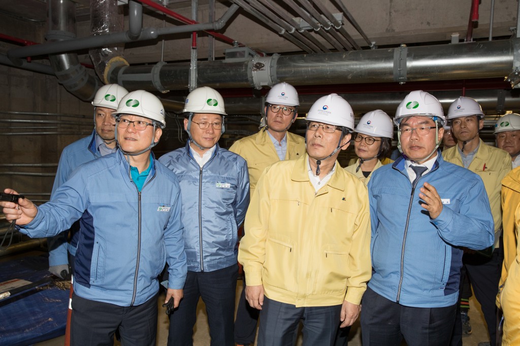 20191031-신한울 건설원전 태풍피해 현장 방문 01