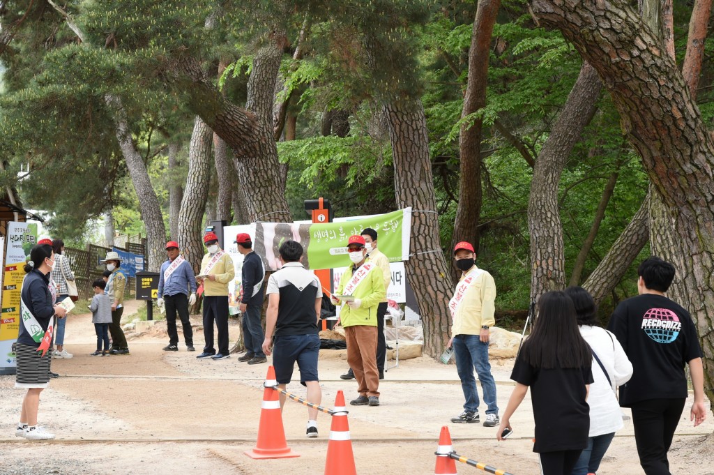 주낙영 경주시장, 주요등산로 산불예방 캠페인 전개 및 관광지 현장 방문 (2)