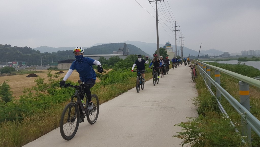 1. 경주시, 자전거 타기 좋은 도시 조성, 천년고도를 달린다 (형산강 자전거 도로)