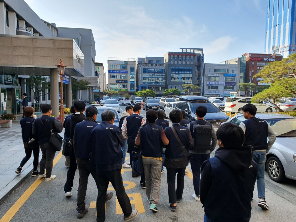 1. 징수과‘체납징수기동반’운영 1년 만에 가시적 성과(체납징수반 출동사진)