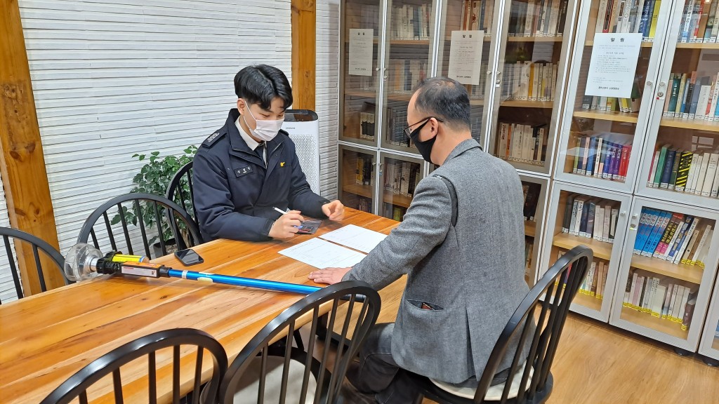 [보도자료 사진2]경주소방서, 소상공인 소방시설 자체점검 지원