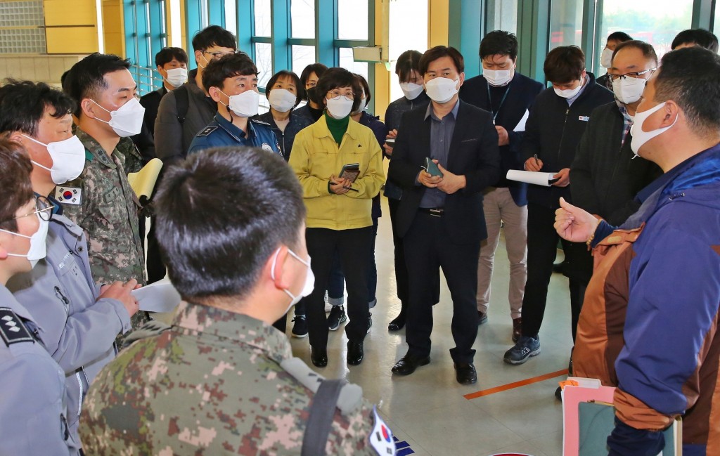 1. 경주도 4월부터 일반인 대상 백신접종 가능 할 듯...‘예방접종센터’들어설 경주실내체육관 가보니 (2)