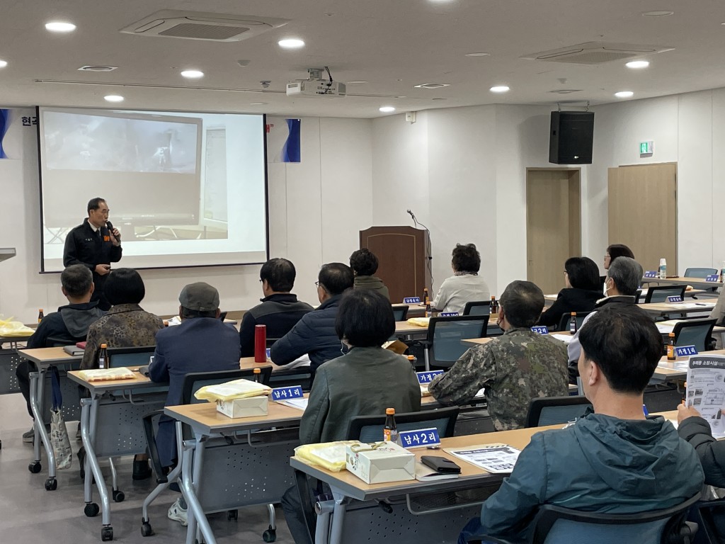 경주시 현곡면 소재 수운기념관에서 소방안전교육 중인 모습(용황119안전센터장 이필우)