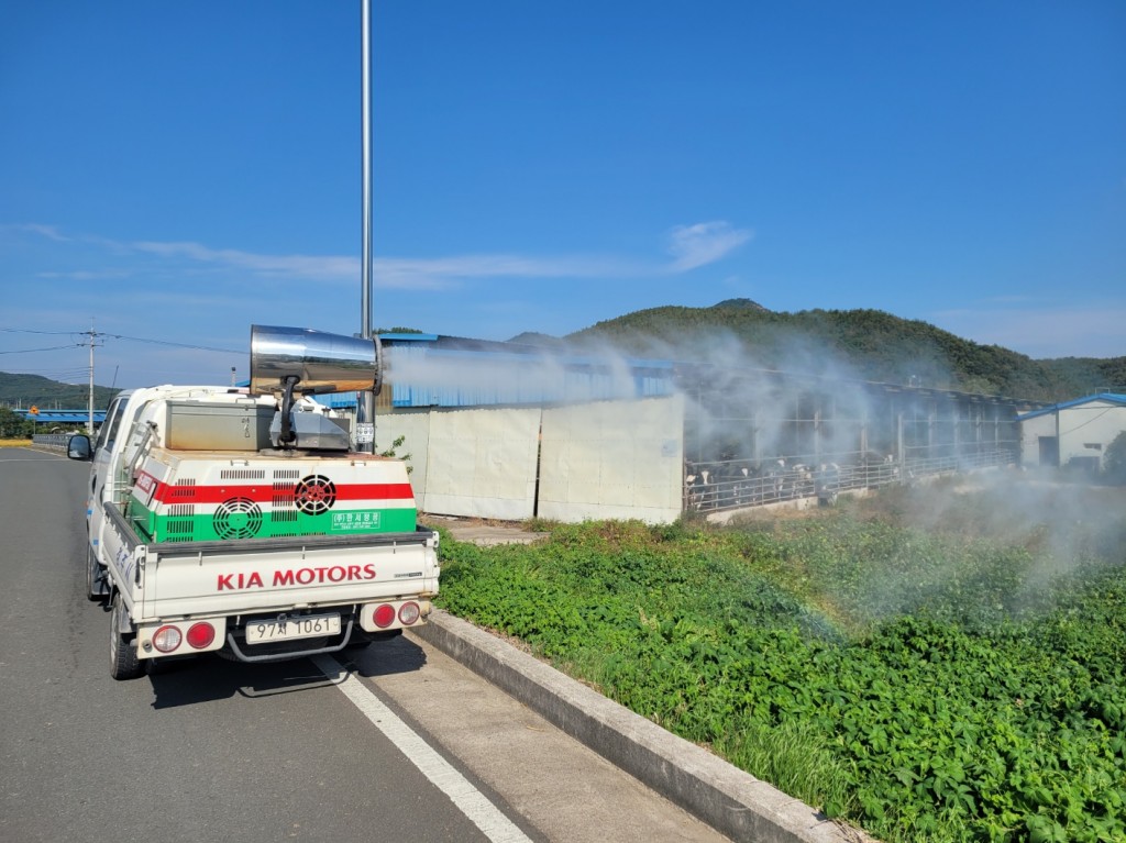 3-2. 경주시 가금농장 방역 강화 나서_02
