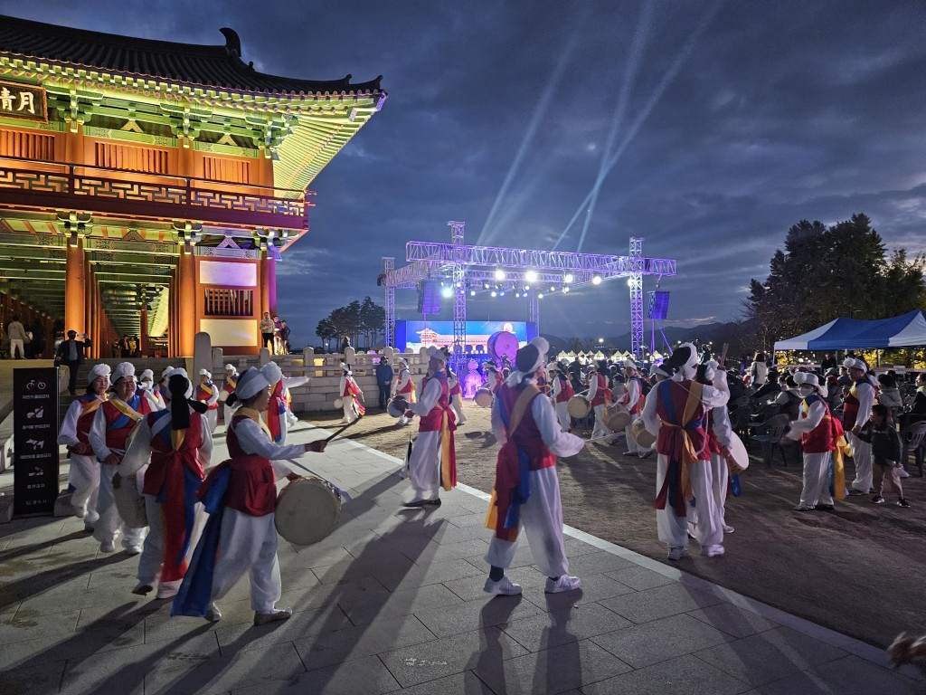 5-3. 경주문화재야행, 7만5천여명 방문하며 성황리 종료